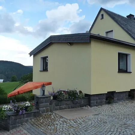 Ferienhaus With 2 Bedrooms Klingenthal
