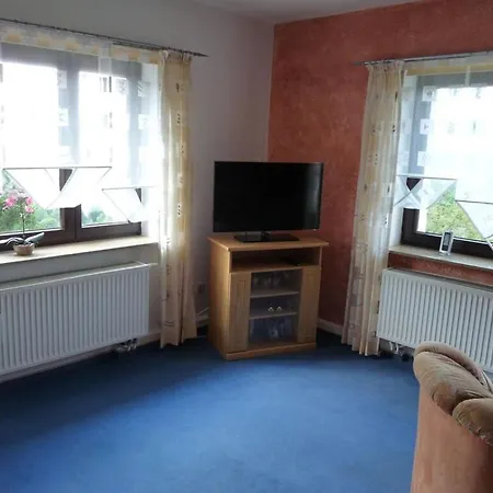 With 2 Bedrooms Klingenthal